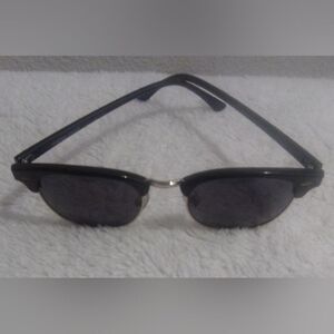 : “Foster Grant Men’s Polarized Sunglasses - Glare-Reducing & Durable” NWOT